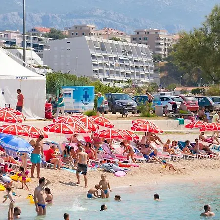 Luxury Front With Seaside View And Free Parking *