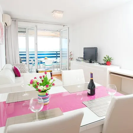 Luxury Front With Seaside View And Free Parking Apartment Split