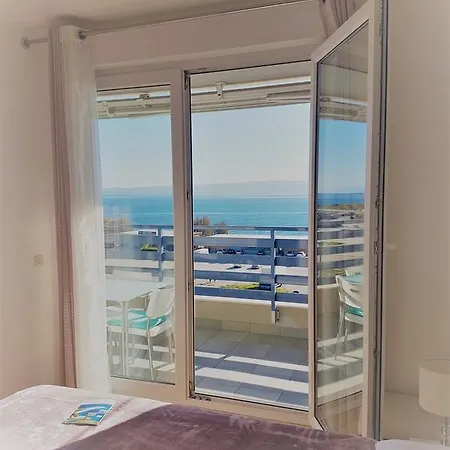 Luxury Front With Seaside View And Free Parking