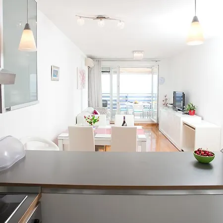 Apartman Luxury Front With Seaside View And Free Parking