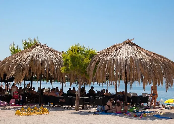 Luxury Front With Seaside View And Free Parking Apartment *