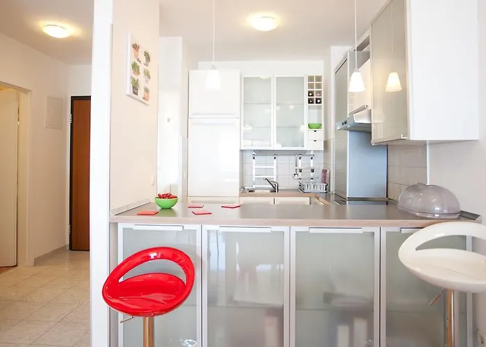 Luxury Front With Seaside View And Free Parking Apartment *