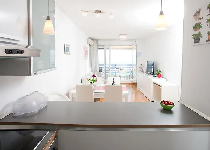 Apartment Luxury Front With Seaside View And Free Parking