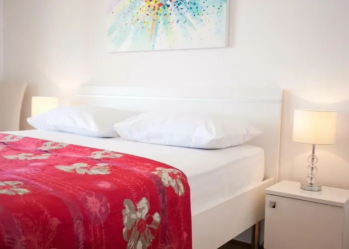 Luxury Front With Seaside View And Free Parking Apartment