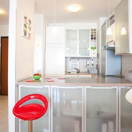 Luxury Front With Seaside View And Free Parking Apartament *