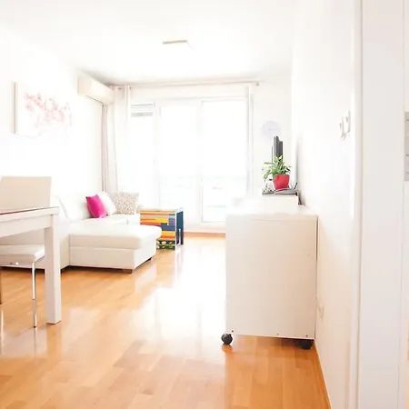 Luxury Front With Seaside View And Free Parking Apartament *